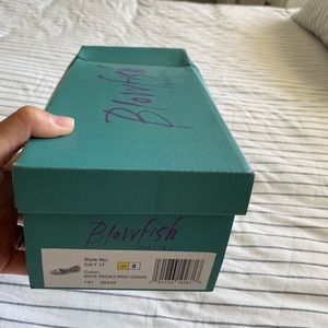 Canvas slip on cactus shoes